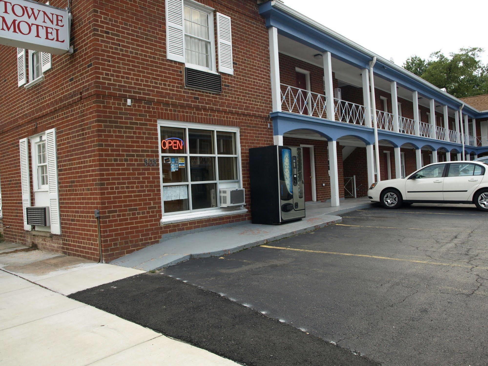Towne Motel Alexandria Exteriör bild